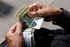 Remesas: compatriotas envían más dinero desde el exterior - Economía - ABC Color