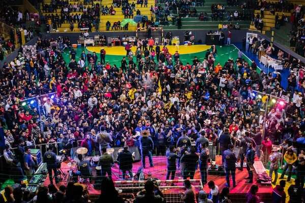 Hartos de la polución sonora, vecinos piden cambio de lugar de la Expo Franco - ABC en el Este - ABC Color