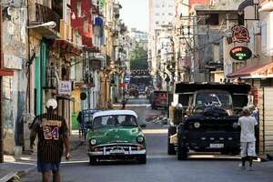 Entra en vigor una decena de controvertidas regulaciones al sector privado en Cuba - Mundo - ABC Color