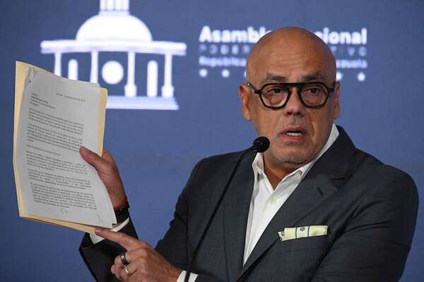 González dice que acató bajo “coacción” reelección de Maduro para salir de Venezuela - Mundo - ABC Color