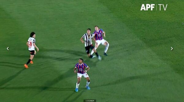 Informe arbitral da la razón a Cerro en la jugada de penal y a sus réferes, en la expulsión