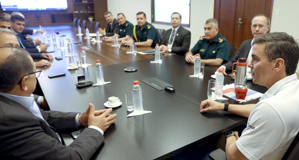 Gobierno confirma reactivación de foco de incendio en el Chaco y despliega todos los recursos disponibles - La Clave