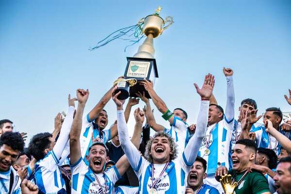 Herrera, campeón de la LCD y tetracampeón de clásicos, festejó su 110 años - Polideportivo - ABC Color