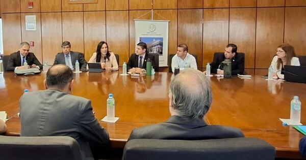 La Nación / Ministra valoró trabajo con el Legislativo para lograr mayor impacto en obras públicas
