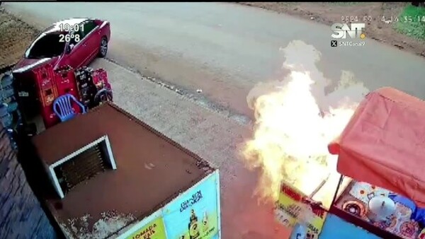 Explotó la garrafa de un carrito de panchos - SNT