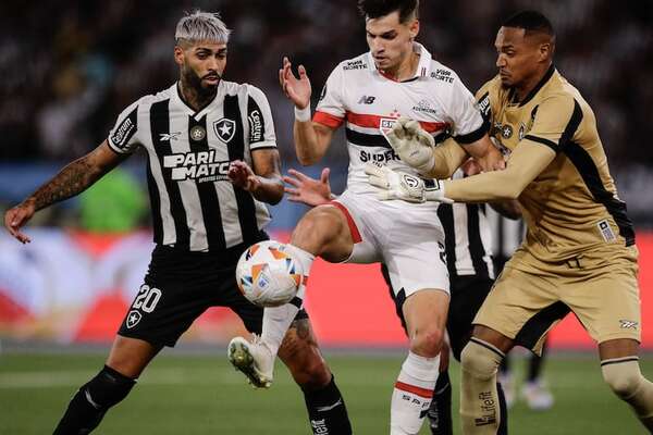 Botafogo no puede con un rocoso São Paulo y deja todo abierto para la vuelta - Fútbol Internacional - ABC Color