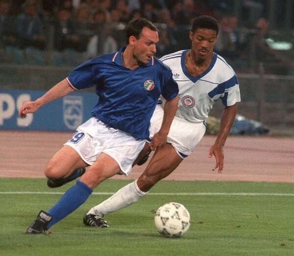 Muere el exdelantero Toto Schillaci, héroe de Italia-90, a los 59 años - Fútbol Internacional - ABC Color