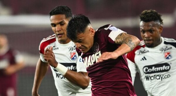Versus / Atento Libertad: Lanús e Independiente Medellín no pasan del cero