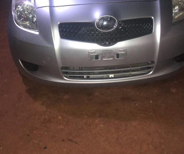 Delincuentes llevan vehículo en asalto domiciliario