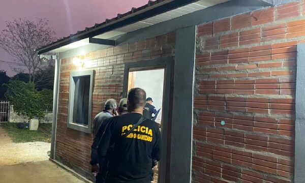 Policía allana vivienda donde habrían ploteado falsas patrulleras – Prensa 5
