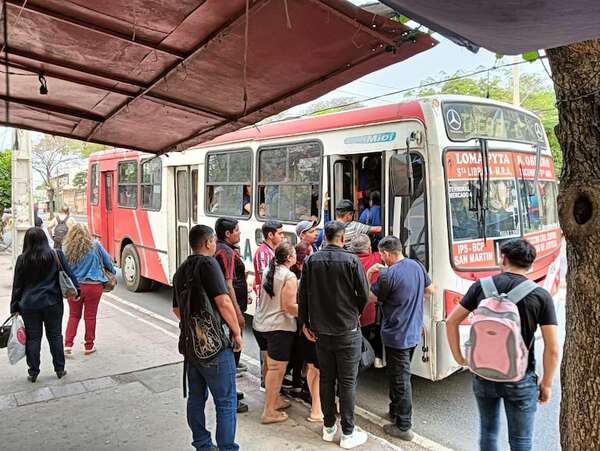 Reguladas: pasajeros padecen el deficiente transporte público - Nacionales - ABC Color