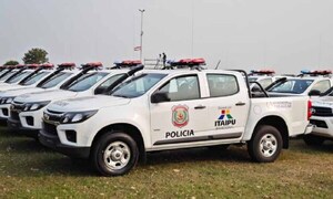 Gobierno entrega 250 nuevas patrulleras, 100 motocicletas y 1.500 chalecos para la Policía Nacional – Prensa 5