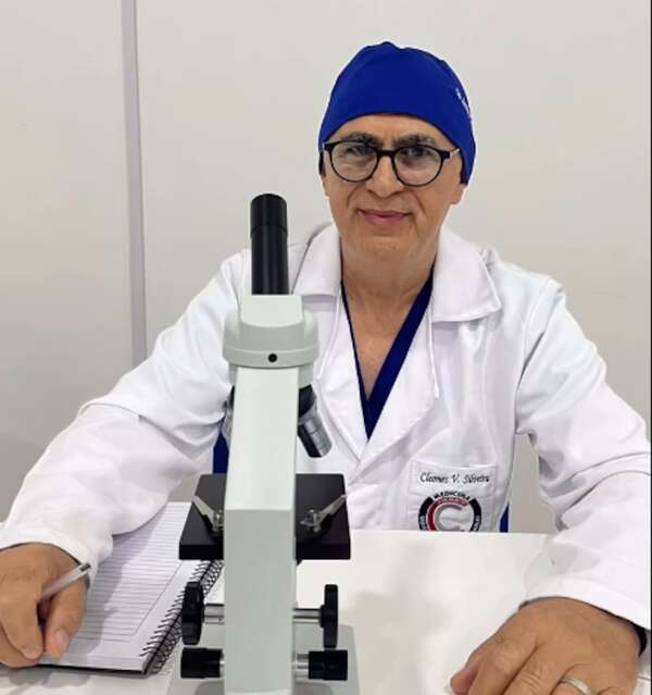 Video viral: conmueve en Brasil la historia de un peluquero de 67 años que estudia medicina en Paraguay - Nacionales - ABC Color