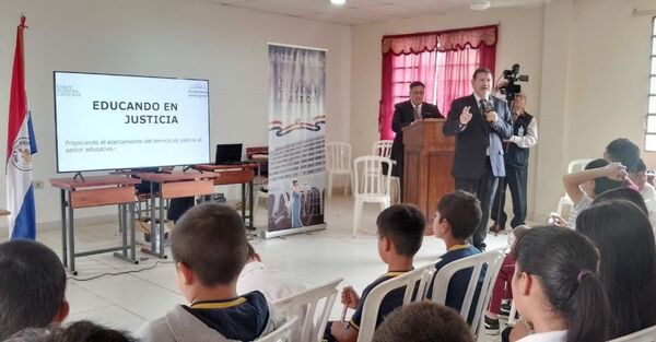 Llevaron a cabo charla educativa en la localidad de Santa Rosa de Lima