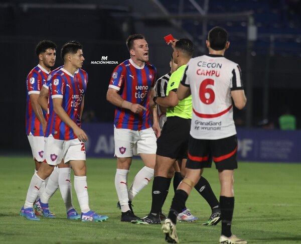 Versus / ¡Pulgar abajo! Tribunal Disciplinario decide mantener la roja a Eduardo Brock