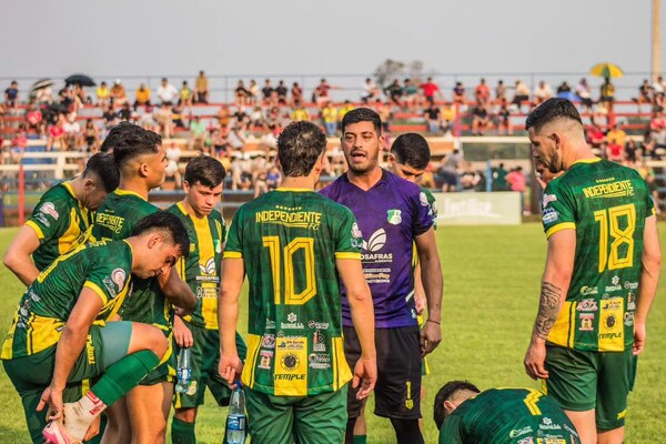 Importantes marcadores en el campeonato Nacional B - La Clave