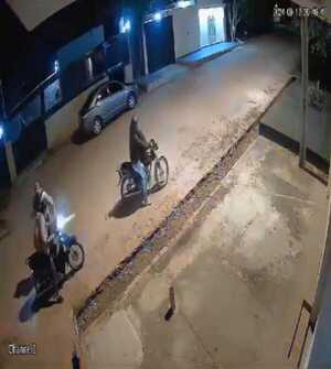 Asalto a mano armada en Horqueta: joven es despojada de su motocicleta