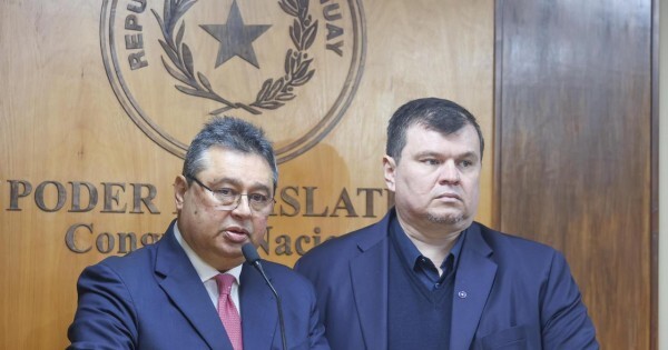 La comisión antilavado convoca a operadores libertarios, mientras Peña pide bajar el tono