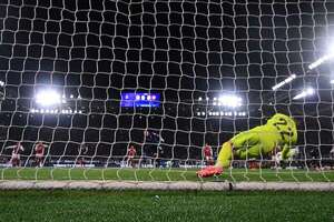 Raya salva al Arsenal - Fútbol Internacional - ABC Color