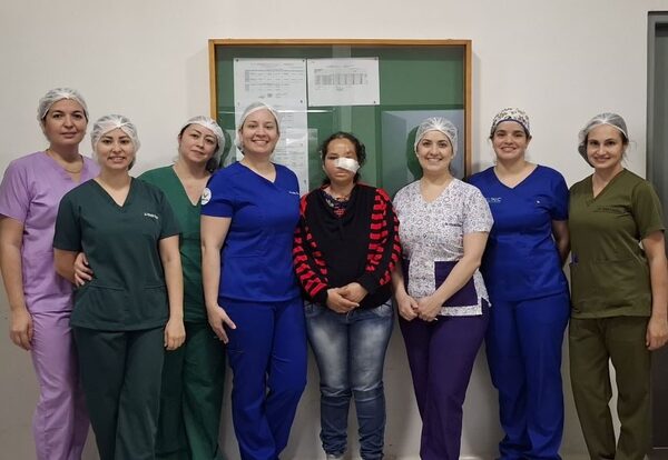 Primera cirugía plástica ocular en el Hospital Regional de Villarrica