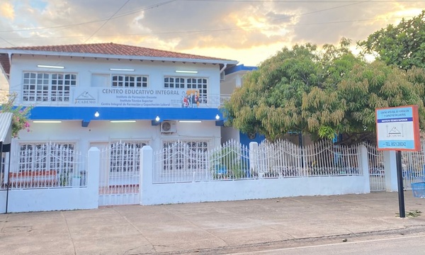 Evaluadores del MEC verifican la calidad educativa de ACADEMO en Coronel Oviedo - OviedoPress