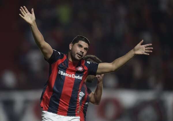 San Lorenzo exige la renuncia de Néstor Ortigoza por golpear a su pareja - Fútbol Internacional - ABC Color