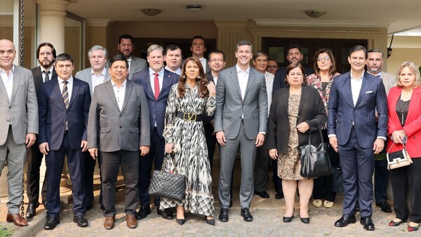 Peña abre canal con la oposición, que le pide no abusar de la mayoría