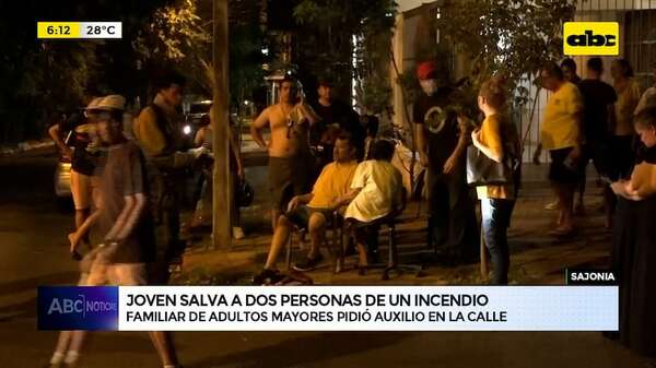 Video: Joven salva a dos abuelitos de un incendio - ABC Noticias - ABC Color