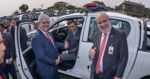 Peña les encarga las nuevas patrulleras a los gobernadores y confirma la alianza con Cesarito