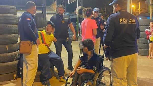 Obligaba a sus hijos a pedir dinero: uno fue abusado