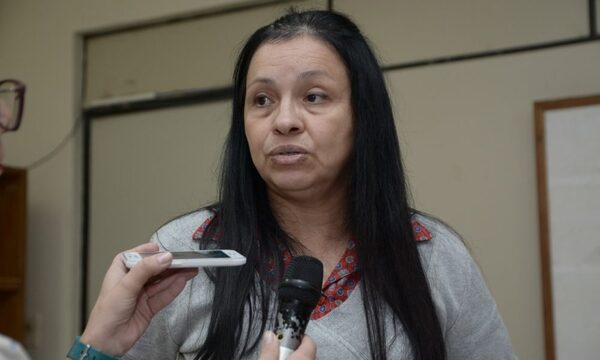 Yolanda Paredes queda sola en Cruzada Nacional en el Senado