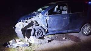 Una mujer en aparente estado etílico ocasiona accidente en Caapucú - Nacionales - ABC Color