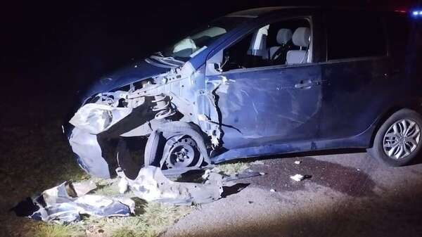 Una mujer en aparente estado etílico ocasiona accidente en Caapucú - Nacionales - ABC Color