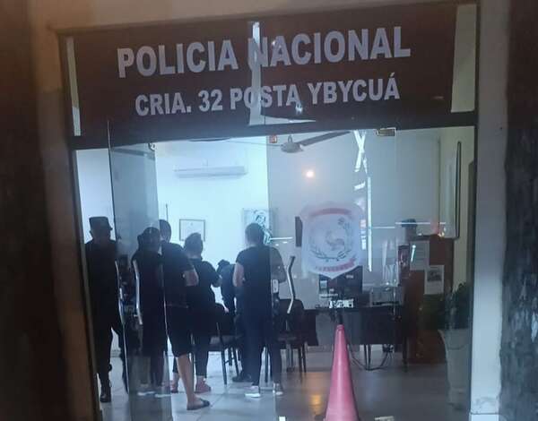 Agentes de la Caminera ya guardan arresto en sus casas - Nacionales - ABC Color