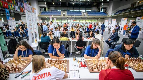 Olimpiadas de Ajedrez: Empatan las féminas, pierden los varones