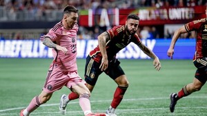 "El tobillo de Messi está respondiendo bien"
