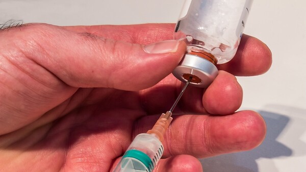 Tras protestas de padres, IPS repone uno de los fármacos requeridos por niños con cáncer
