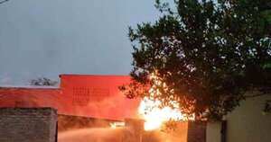 Diario HOY | Explosiones y evacuación: voraz incendio en depósito en Caacupé