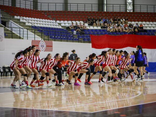 Paraguayas son tricampeonas del Sur-Centro U14 femenino de handball