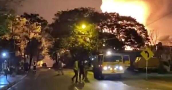 La Nación / Depósito de garrafas ardió en llamas en la ciudad de Caacupé