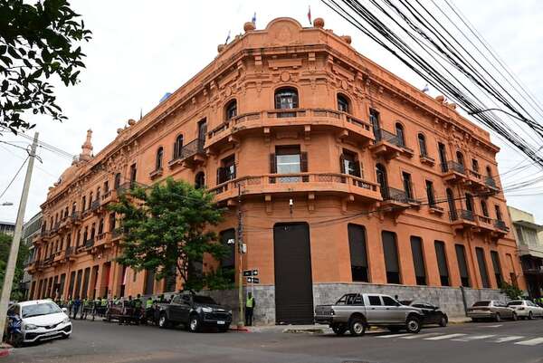 Repartieron G. 134.299 millones del Fonacide a intendentes y gobernadores - Política - ABC Color