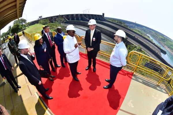 Presidente de Guinea visitó la Central Hidroeléctrica Itaipú, en Hernandarias - ABC en el Este - ABC Color