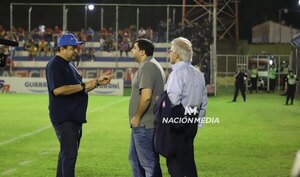 Versus / ¡Papelón! Ameliano-Cerro no arranca a tiempo por problemas con el VAR