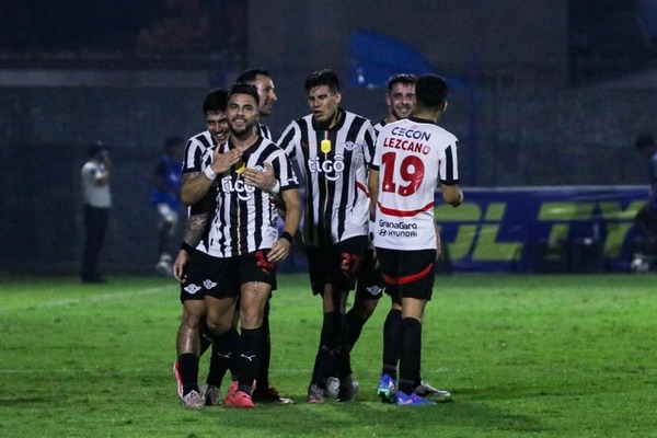 Villa Hayes vibró con el golazo de Tito