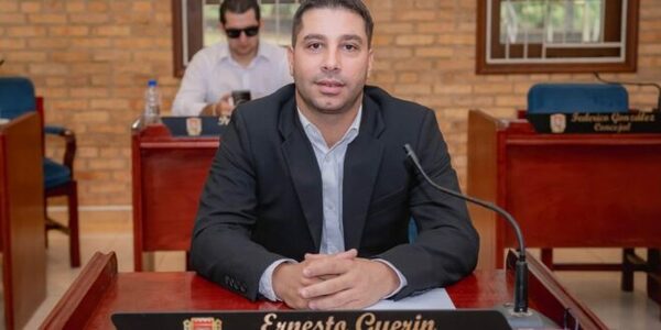 Ernesto Guerín: «Se está cayendo la máscara de Miguel Prieto»