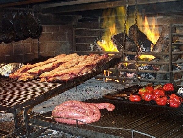 Habrían ordenado a militar a que haga asado · Radio Monumental 1080 AM