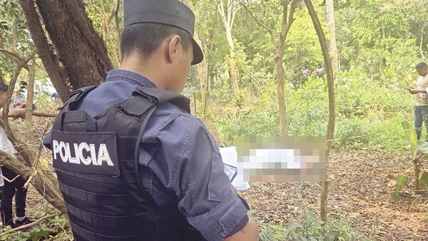 Fue hallado muerto después de golpear a su concubina