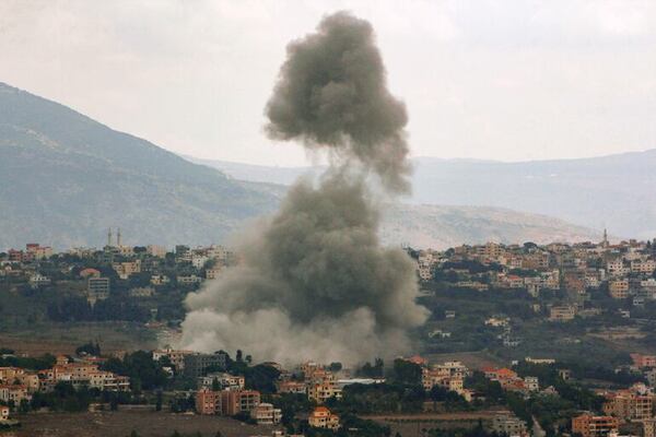 Israel dice que ha alcanzado 300 objetivos de Hizbulá en las últimas horas - Mundo - ABC Color