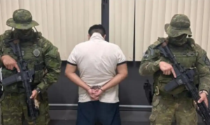 Policía brasileña detiene a supuesto jefe del PCC buscado por sicariato y narcotráfico