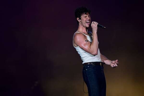 Shawn Mendes cierra el telón de Rock in Río con romanticismo y nostalgia - Mundo - ABC Color
